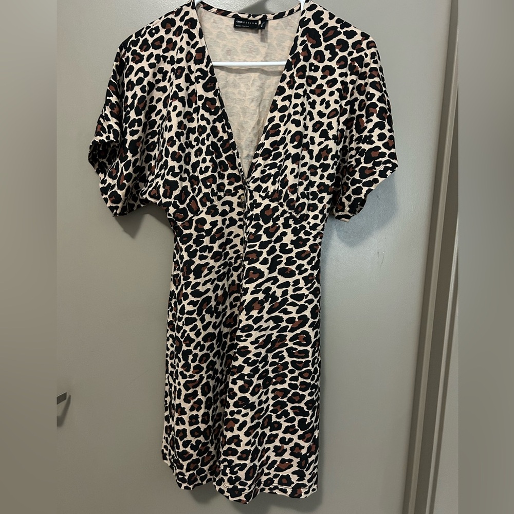 ASOS Design Leopard Animal Print V-Neck Dress Angel Sleeve Fit and Flare